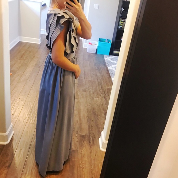 MORE SIZES! Gunmetal grey ruffled deep vneck dress - Picture 2 of 6